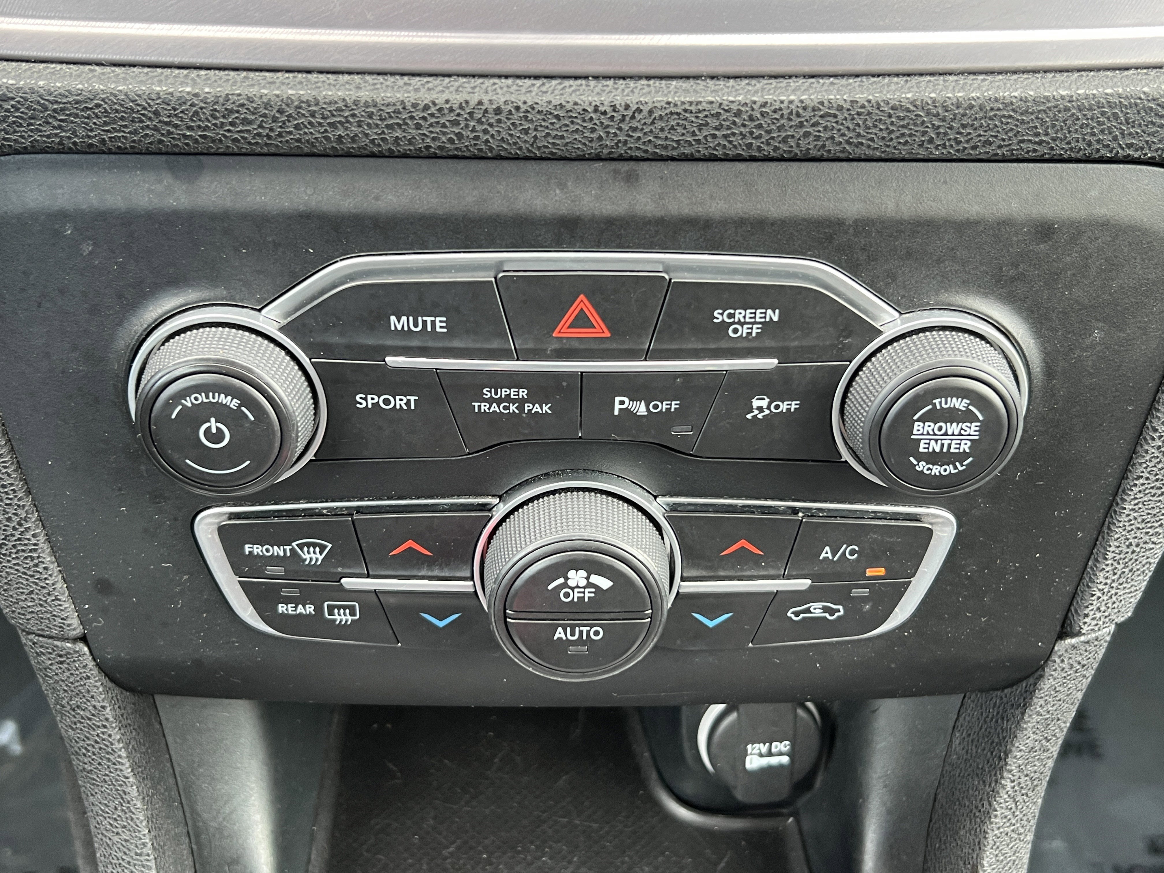 Used 2023 Dodge Charger GT image 28