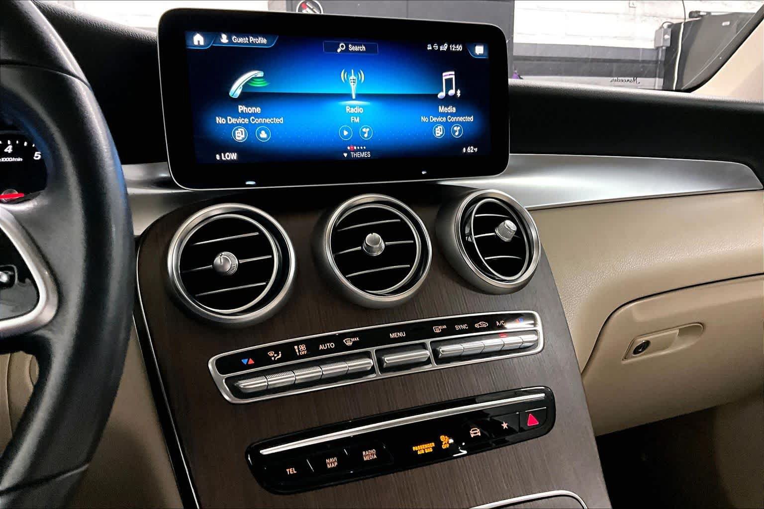 Used 2020 Mercedes-Benz GLC 300 image 35