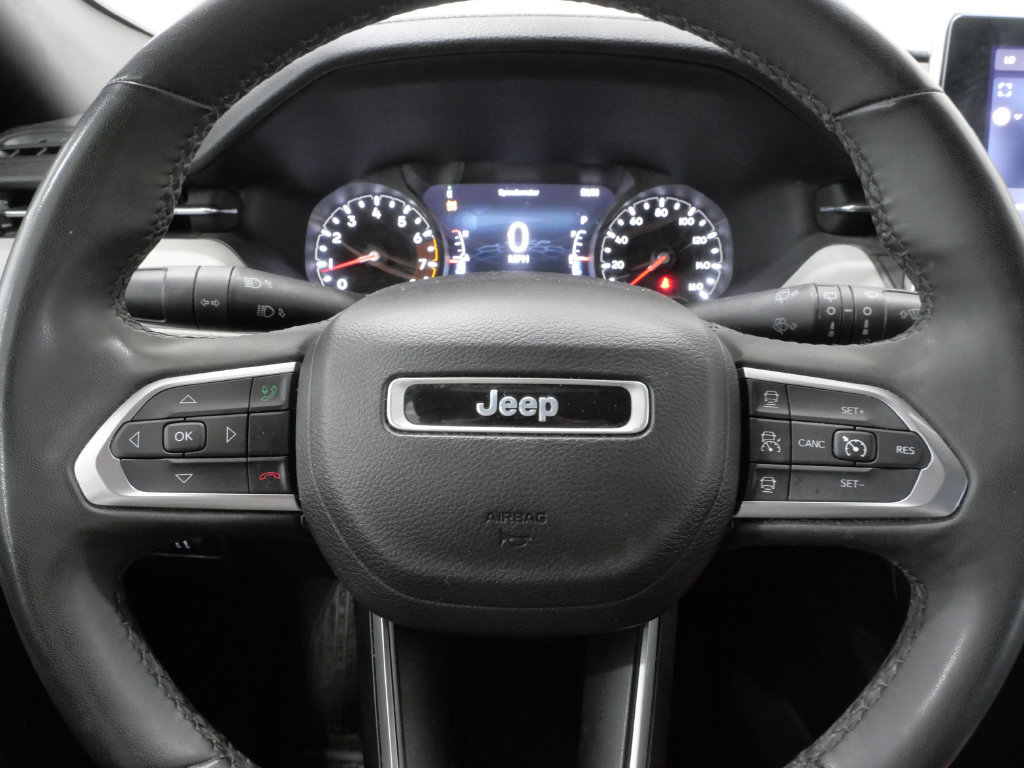 Used 2023 Jeep Compass Limited AWD/4WD image 16