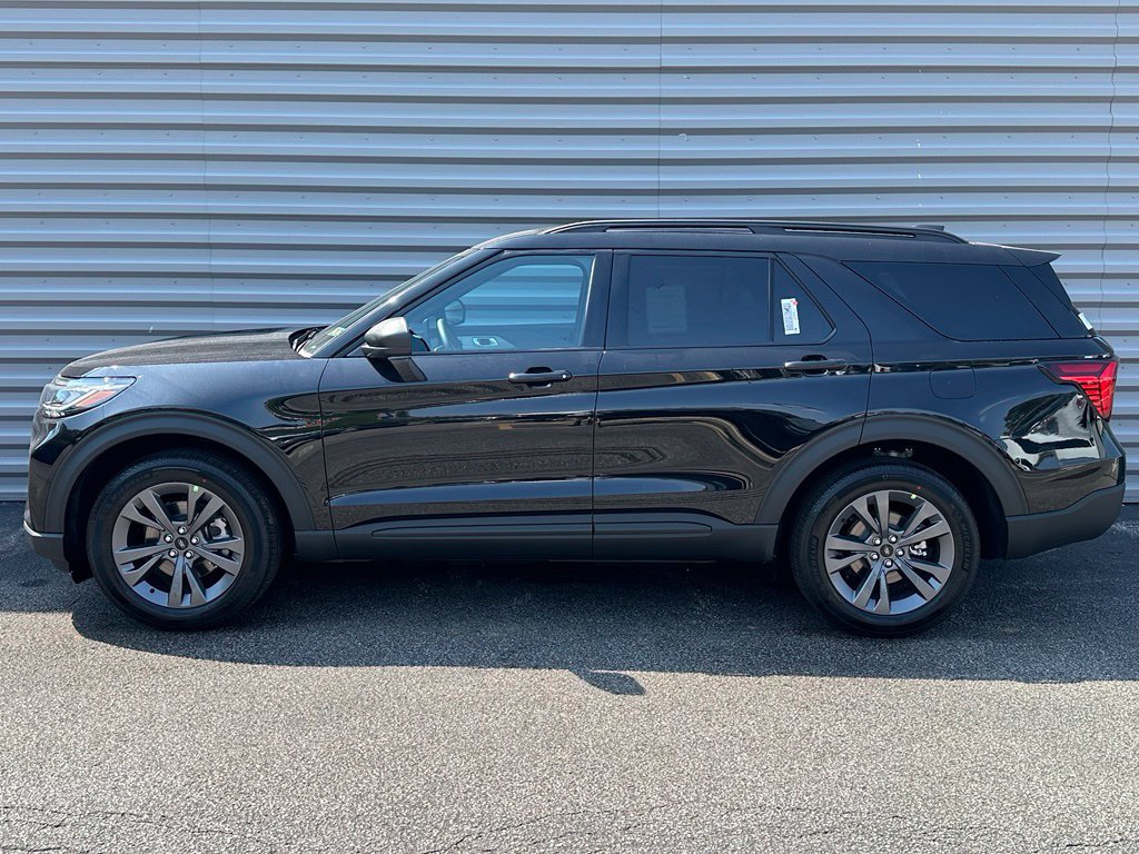 New 2027 Ford Explorer Active w/ Active Comfort Package AWD/4WD image 2
