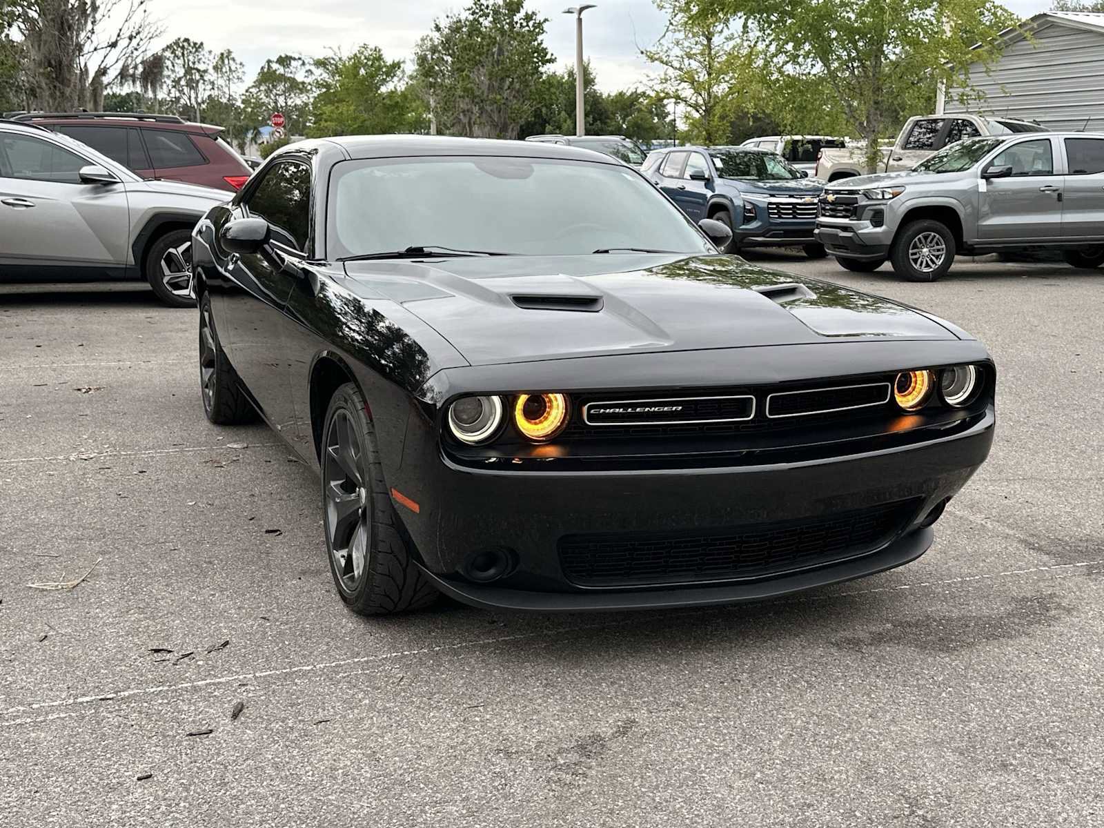 Used 2023 Dodge Challenger SXT RWD image 8