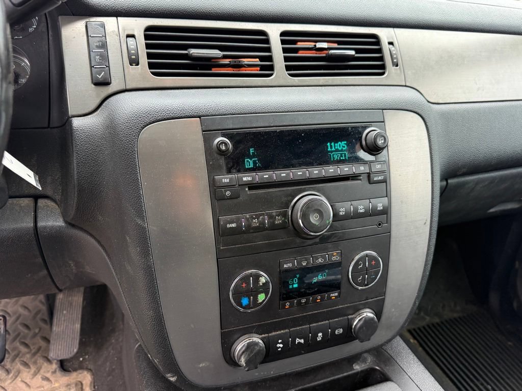 Used 2012 Chevrolet Silverado 2500 LTZ w/ LTZ Plus Package AWD/4WD image 21