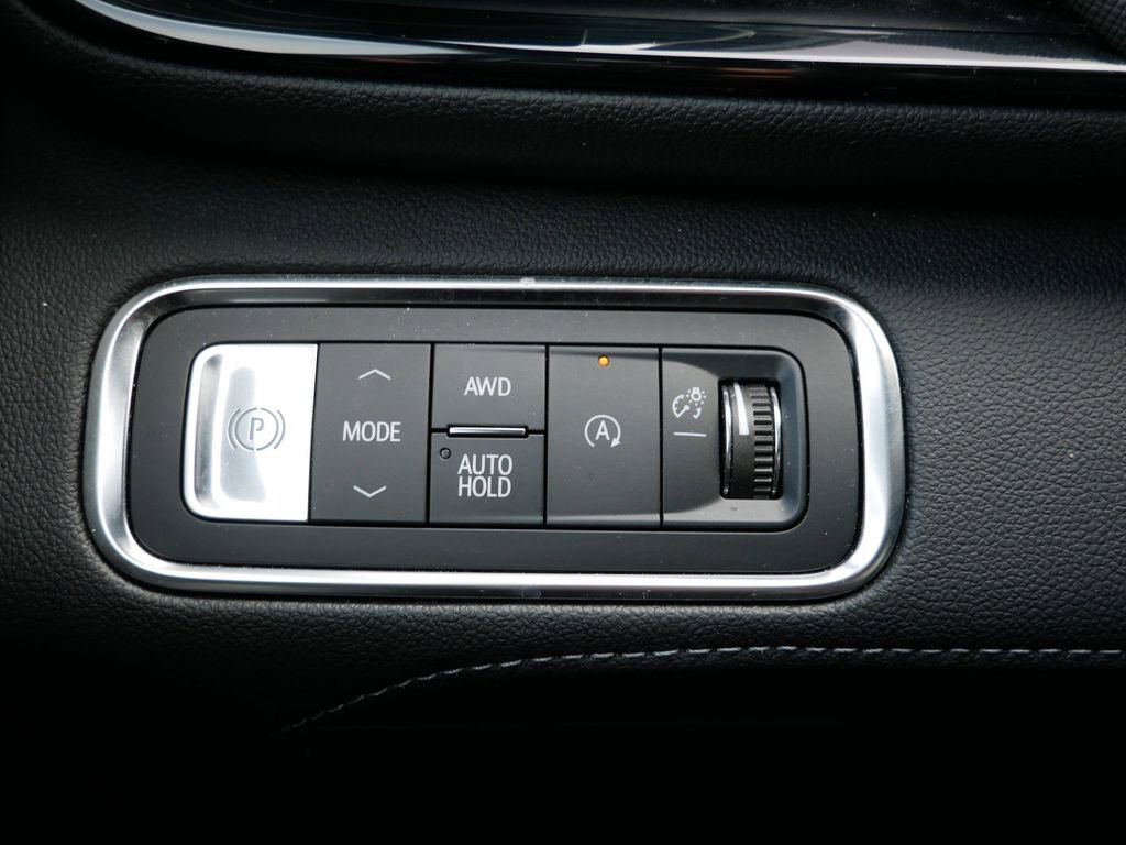 Used 2025 Buick Enclave Sport Touring image 23