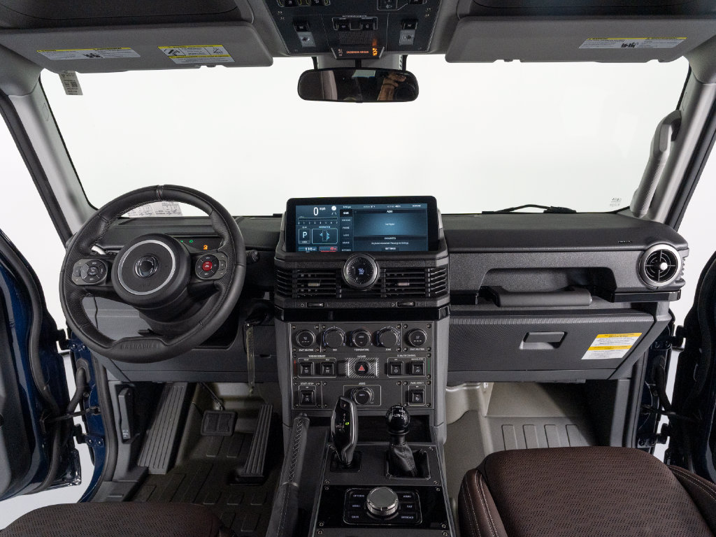 Used 2025 INEOS Grenadier Station Wagon AWD/4WD image 32