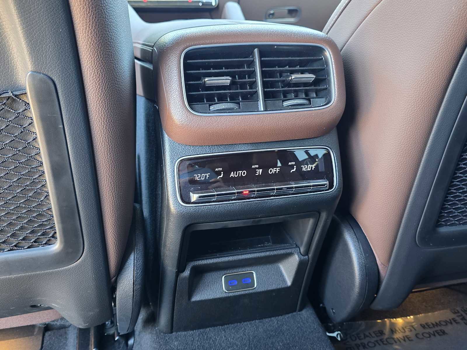 Used 2024 Mercedes-Benz GLS 450 4MATIC image 17