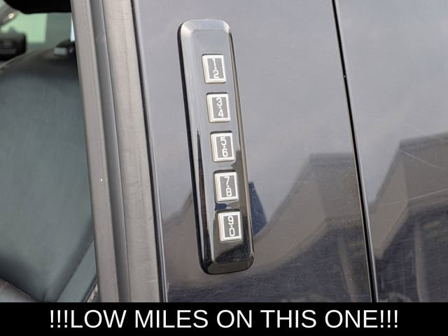 Used 2019 Ford F150 Lariat w/ Equipment Group 502A Luxury AWD/4WD image 11