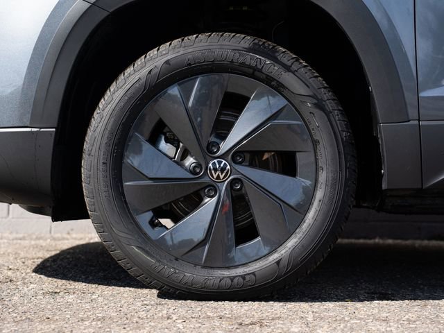 New 2026 Volkswagen Taos S FWD image 7