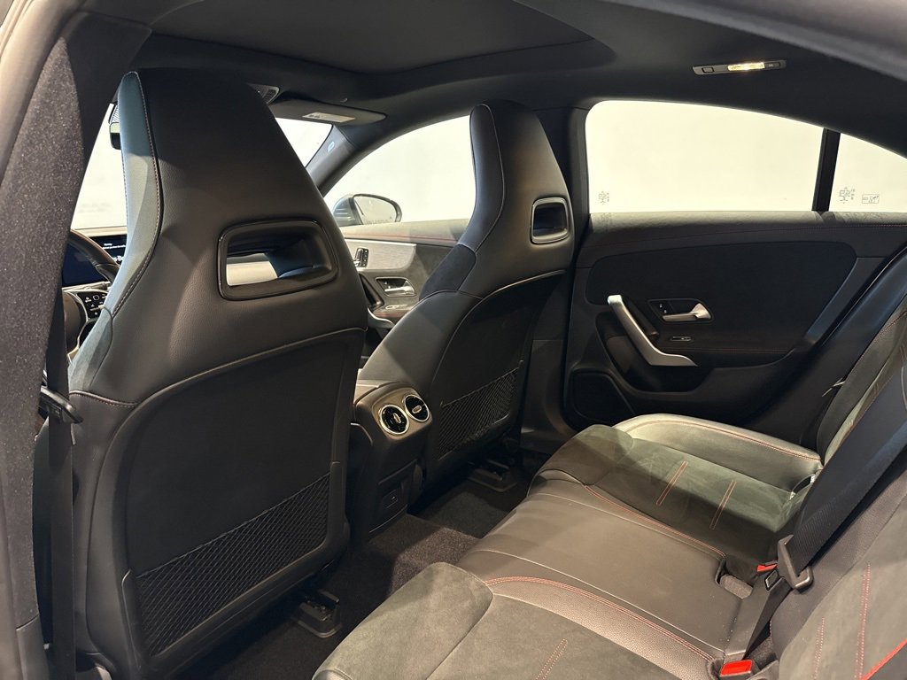 Used 2023 Mercedes-Benz CLA 250 4MATIC image 33