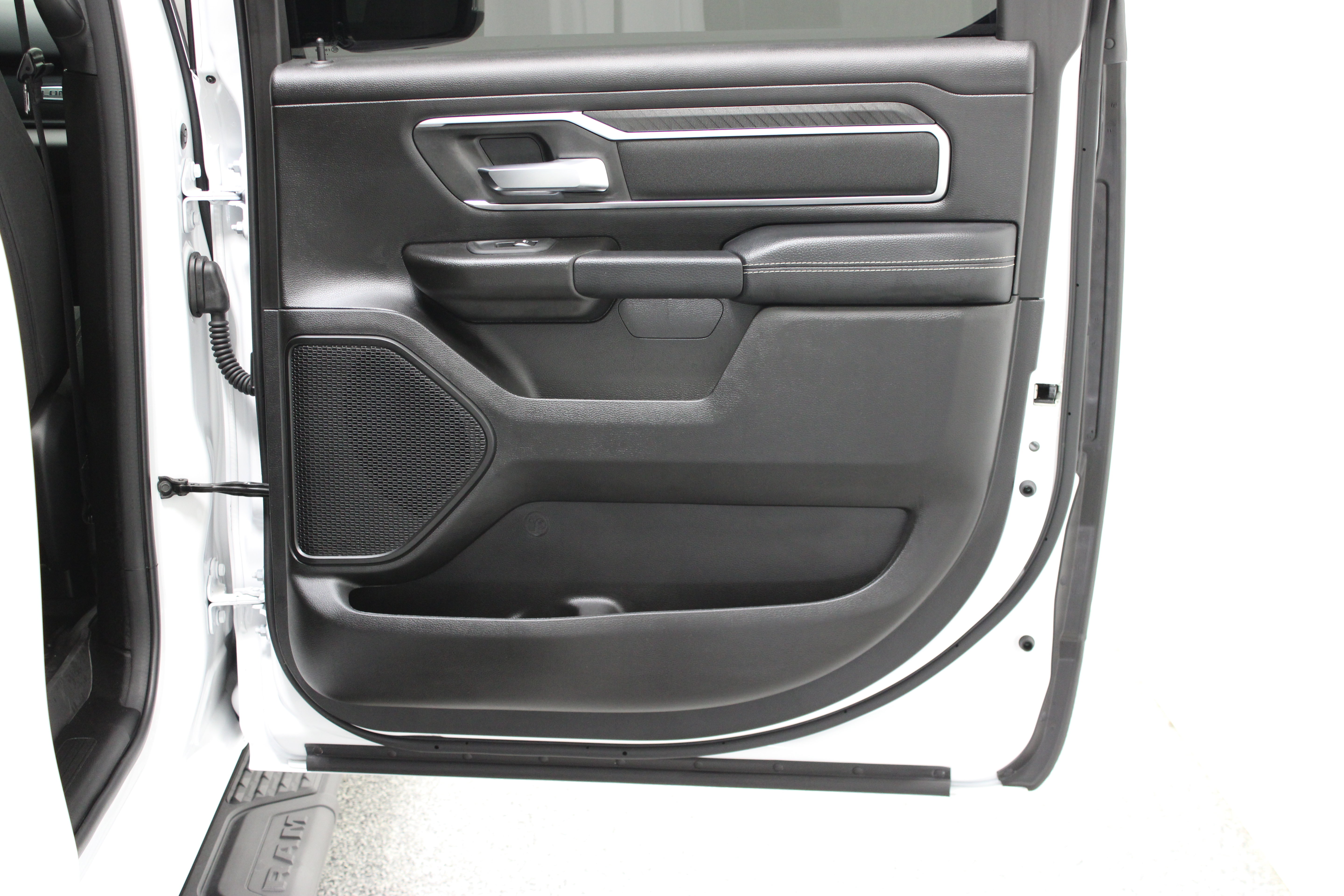 Used 2026 RAM 1500 Lone Star RWD image 32