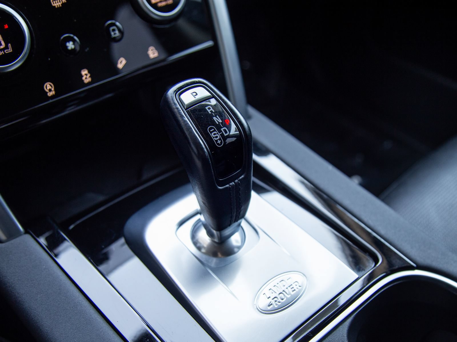 Used 2022 Land Rover Discovery Sport SE AWD/4WD image 24