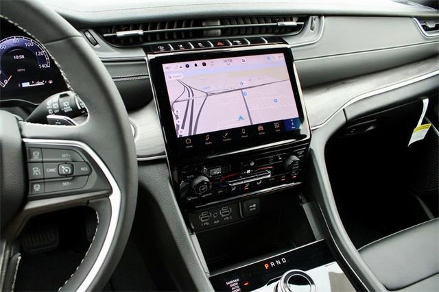 New 2024 Jeep Grand Cherokee L Limited w/ Trailer Tow Package image 21