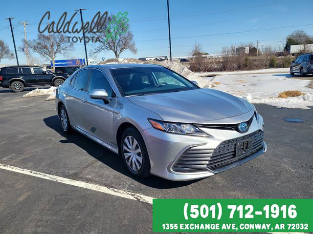 Used 2022 Toyota Camry LE image 3