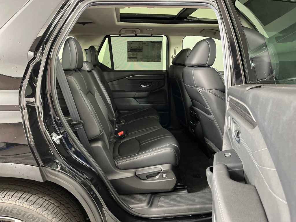 New 2026 Honda Pilot Touring image 15