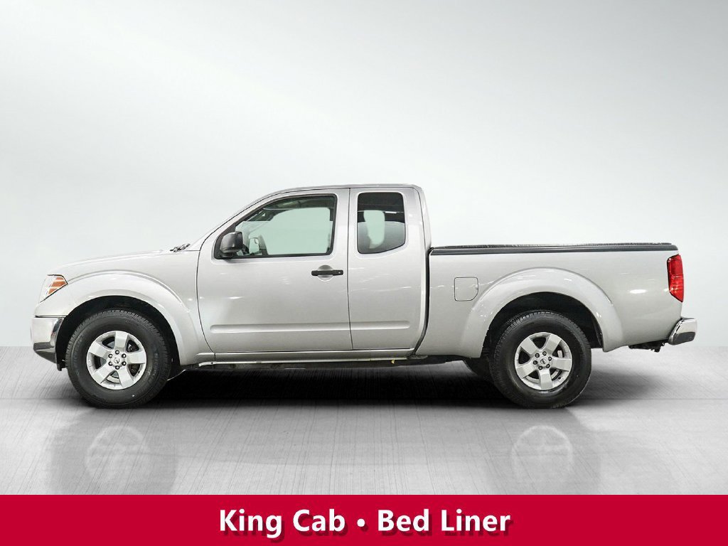 Used 2009 Nissan Frontier SE RWD image 2