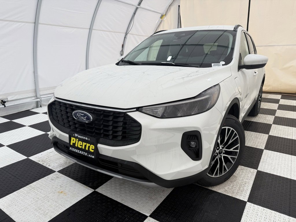 New 2025 Ford Escape SE