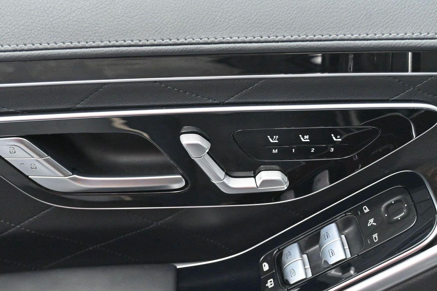 Used 2024 Mercedes-Benz S 580 4MATIC Sedan image 11