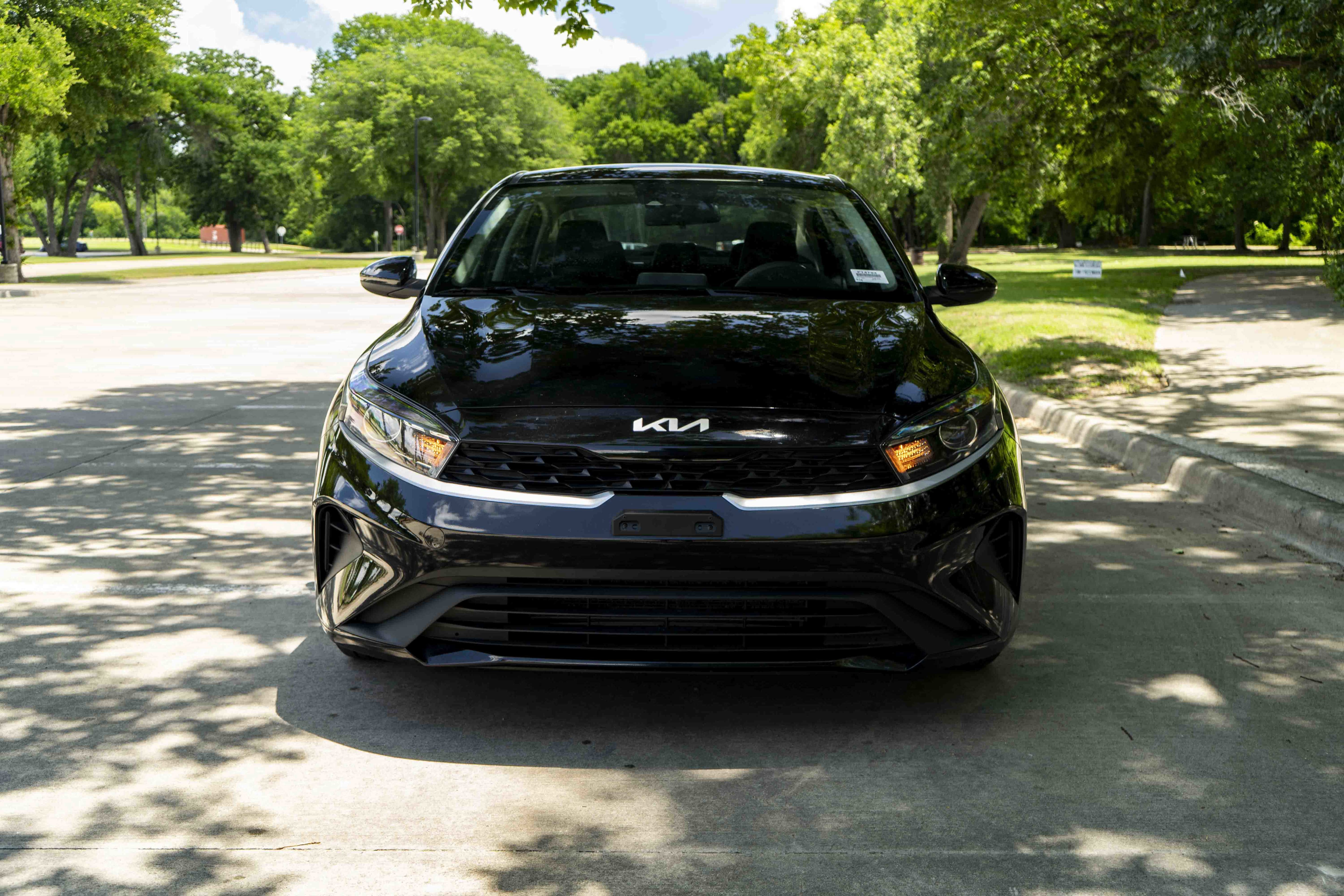 Used 2024 Kia Forte LXS FWD image 3