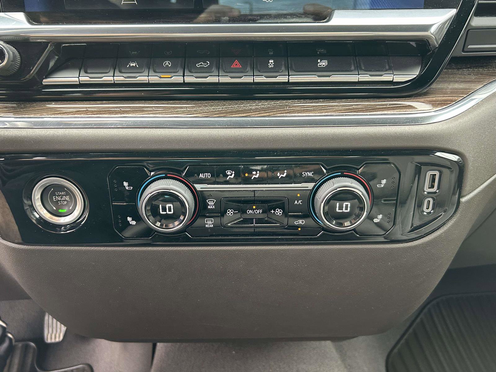 Used 2023 Chevrolet Silverado 1500 LT image 24