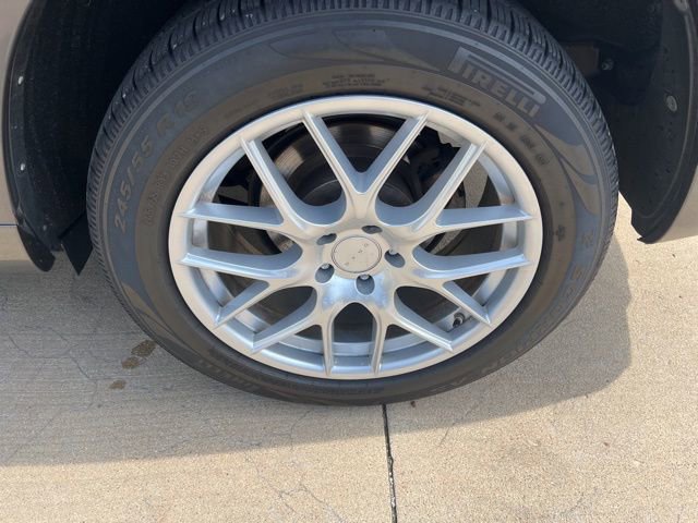 Used 2010 Toyota Highlander Limited image 11