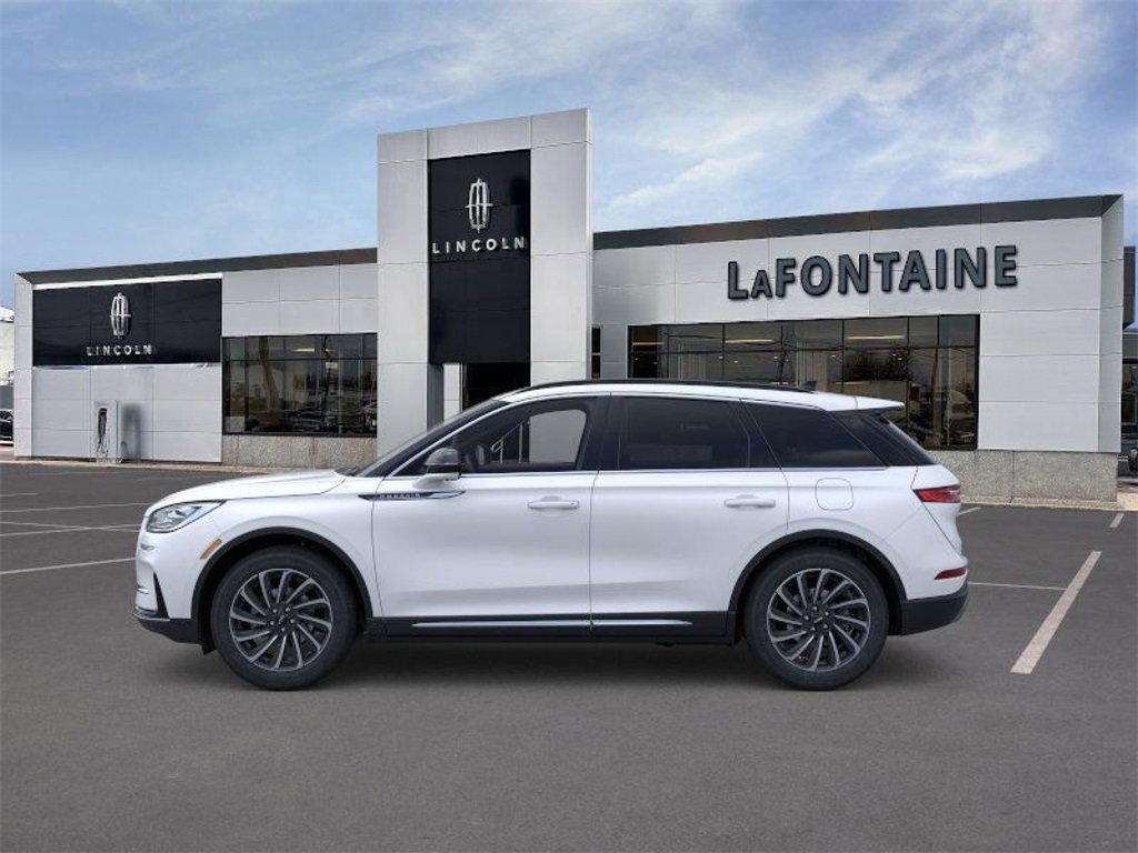 New 2026 Lincoln Corsair Reserve w/ Rear Removable Package Tray image 3