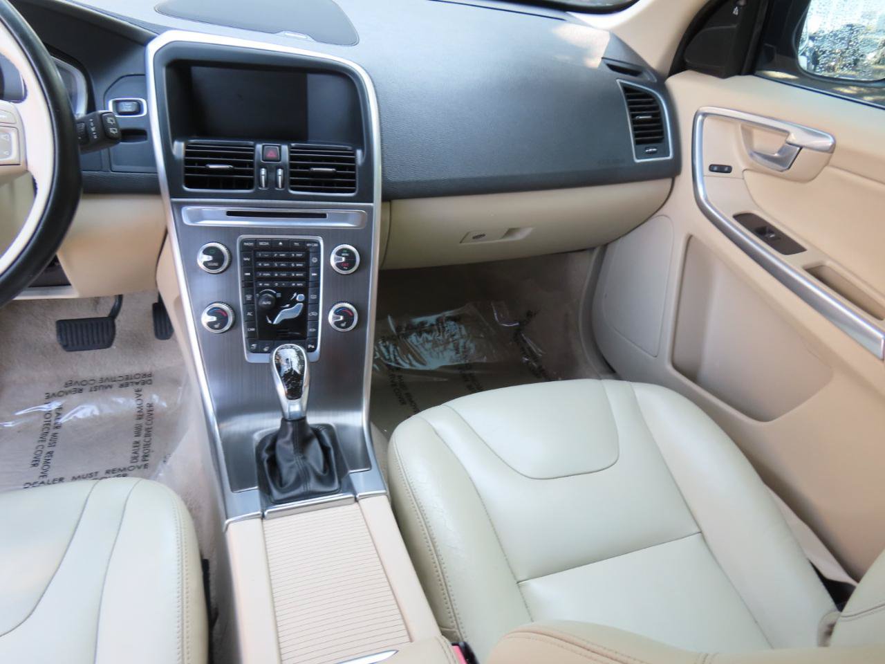 Used 2015 Volvo XC60 T5 Platinum FWD image 12