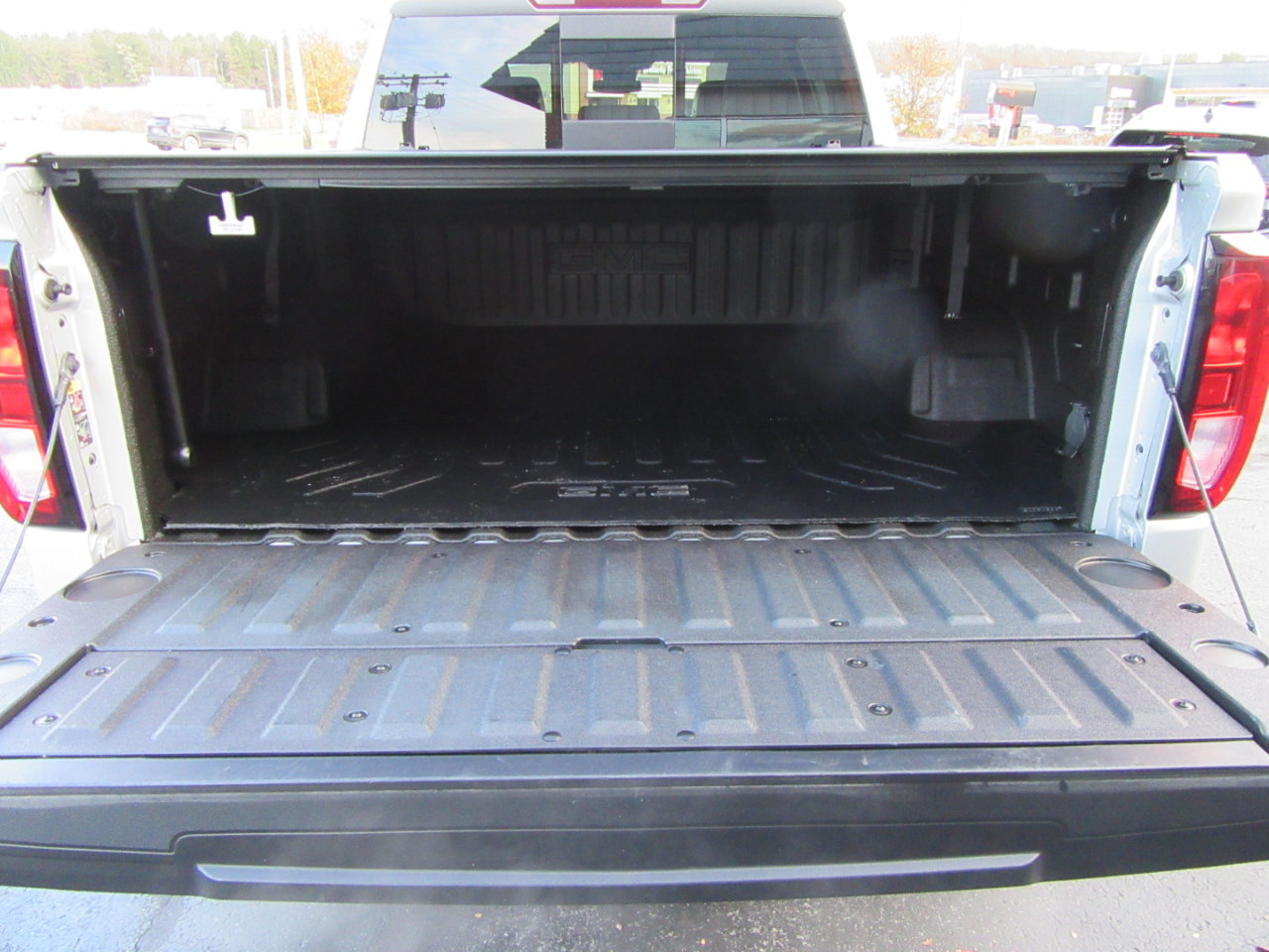 Used 2022 GMC Sierra 1500 Elevation image 67