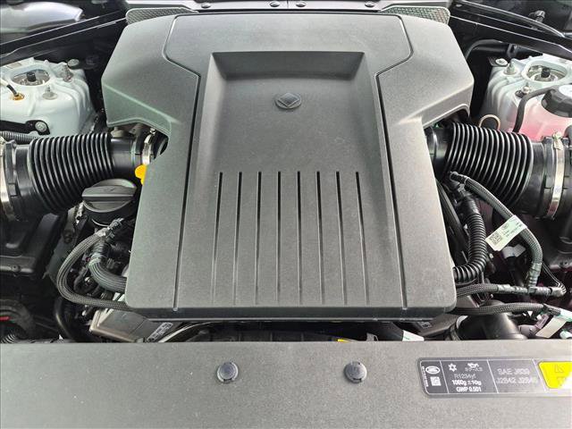 New 2026 Land Rover Defender 110 OCTA AWD/4WD image 16