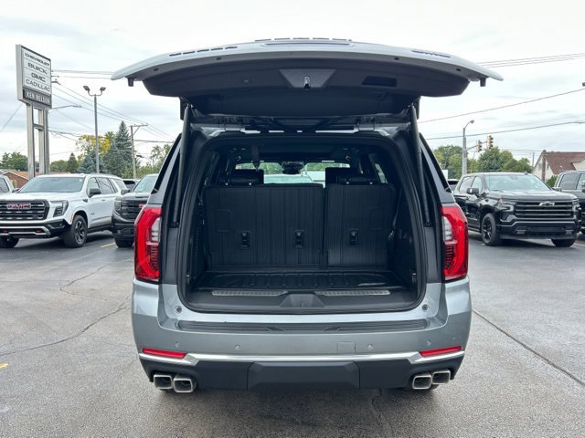 New 2027 GMC Yukon Denali w/ Denali Reserve Package AWD/4WD image 10
