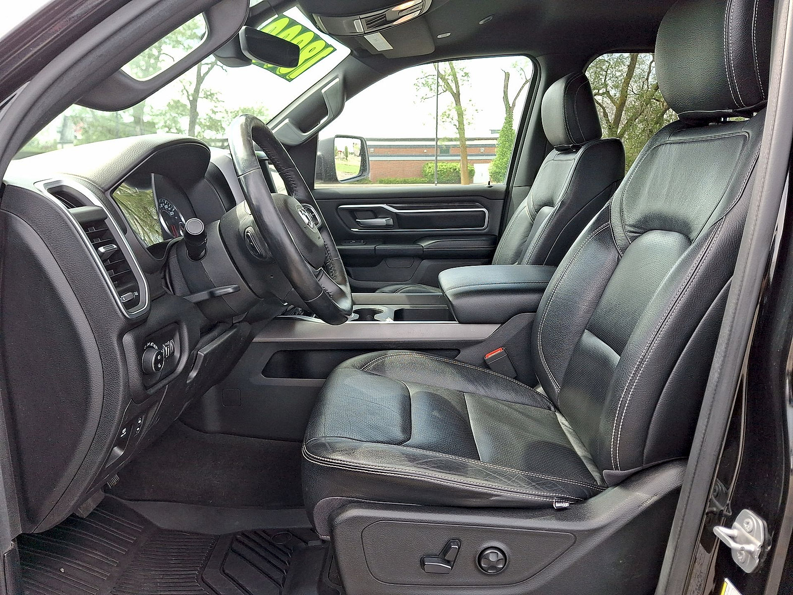 Used 2019 RAM 1500 Big Horn AWD/4WD image 11