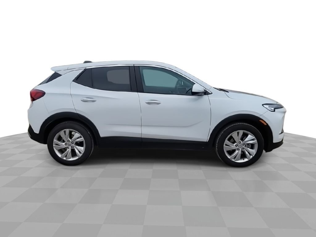 Used 2025 Buick Encore GX Preferred FWD image 9