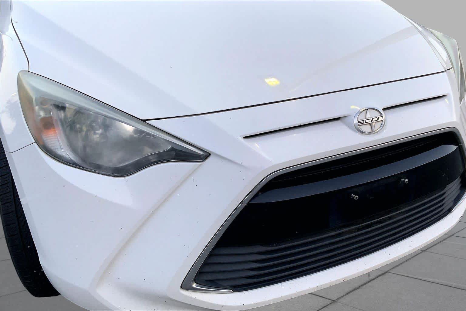 Used 2016 Scion iA FWD image 26