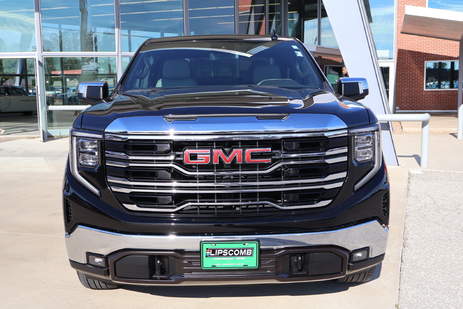 Used 2025 GMC Sierra 1500 SLT AWD/4WD image 5