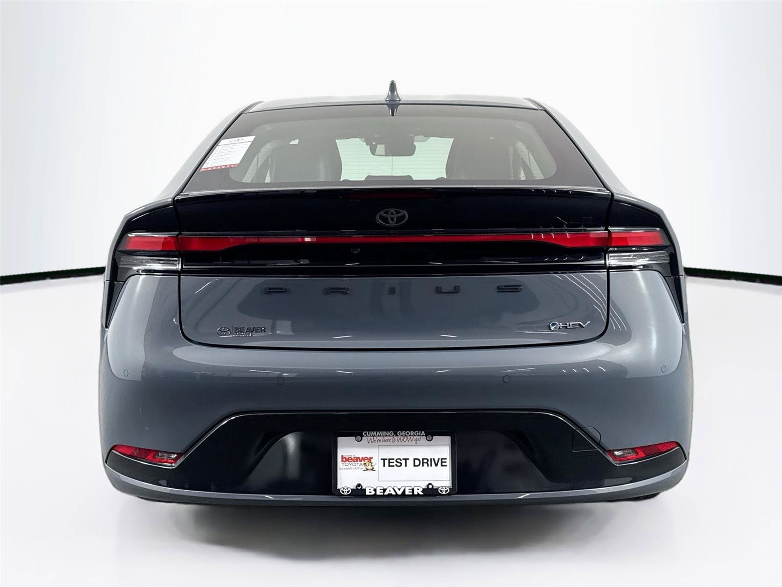 Certified 2025 Toyota Prius XLE FWD image 12