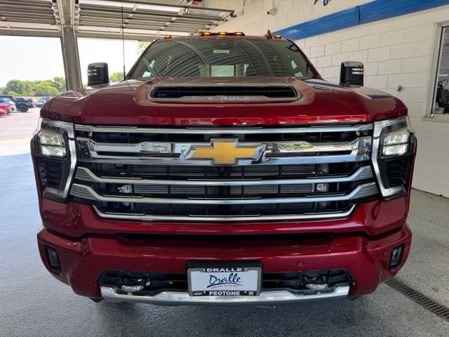 New 2026 Chevrolet Silverado 2500 High Country w/ High Country Premium Package AWD/4WD image 3