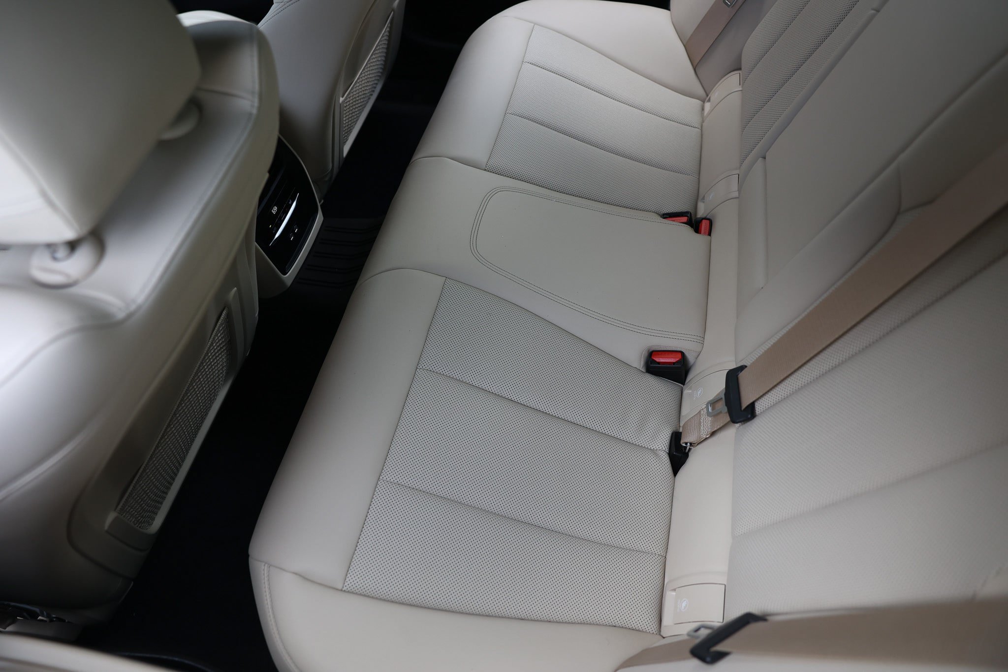 Used 2022 BMW 330i Sedan w/ Premium Package RWD image 14