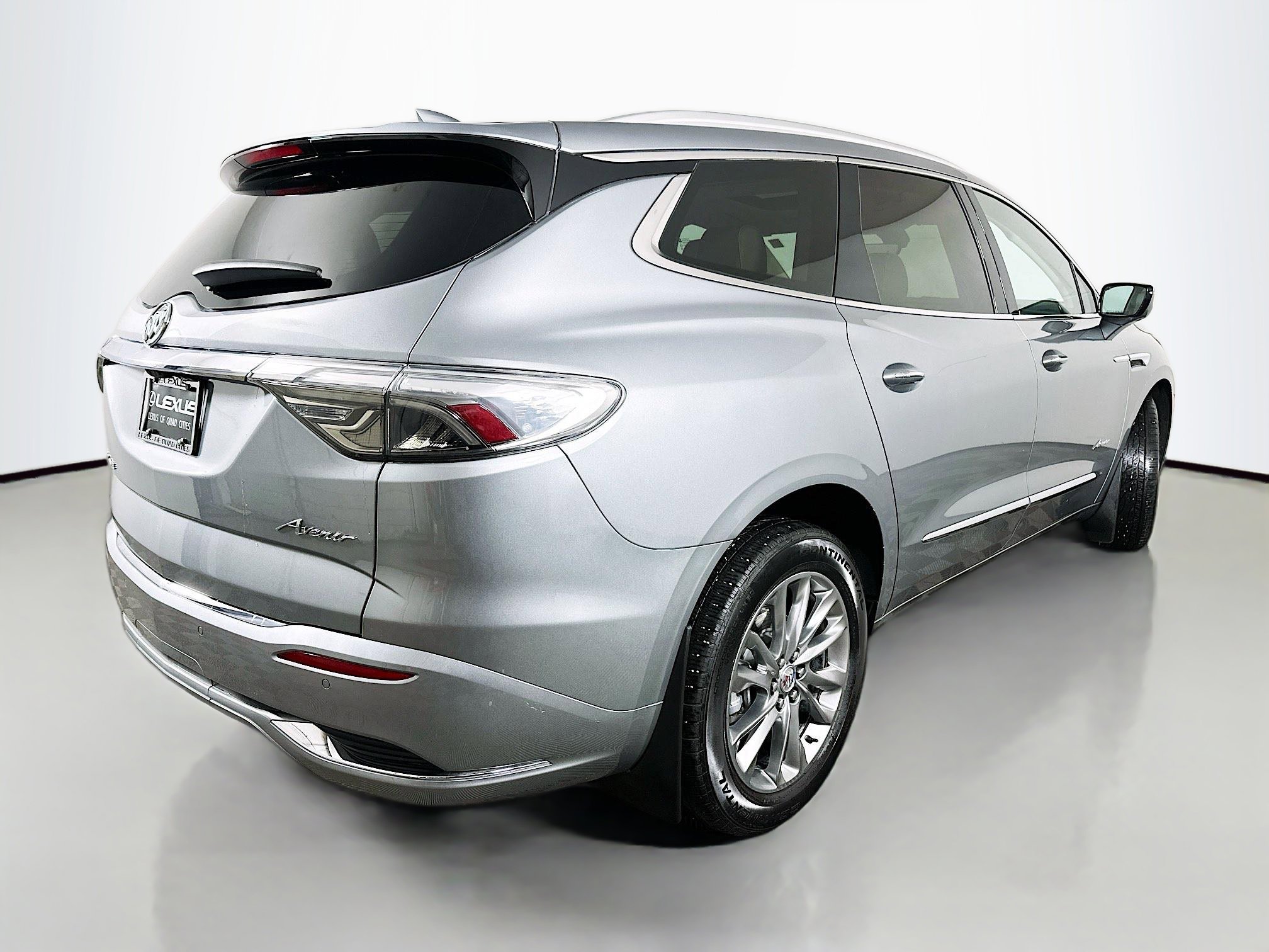 Used 2024 Buick Enclave Avenir w/ Avenir Technology Package AWD/4WD image 7