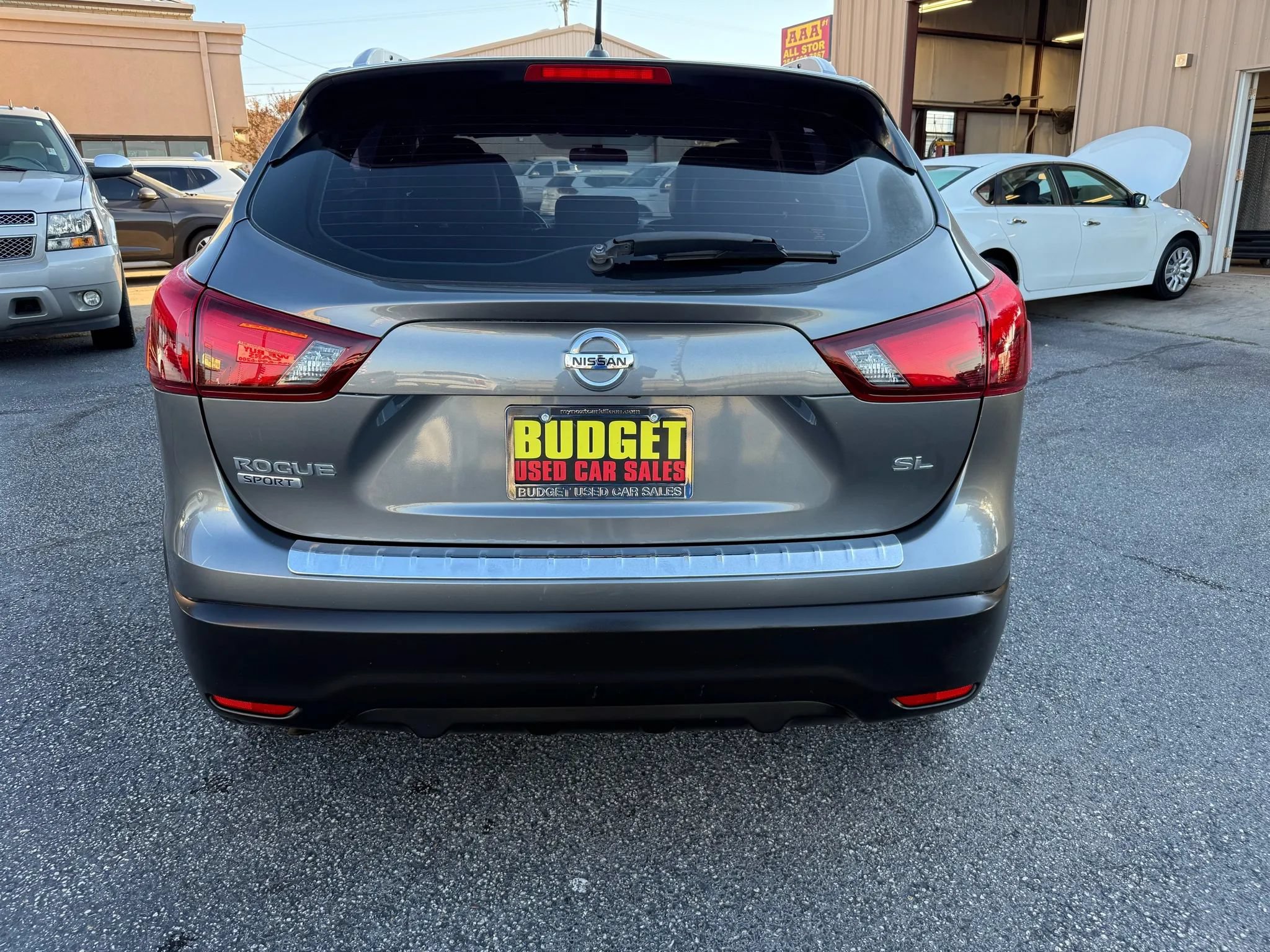 Used 2018 Nissan Rogue Sport SL FWD image 6