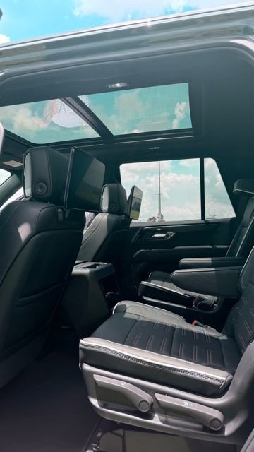 Used 2026 GMC Yukon AT4 Ultimate AWD/4WD image 19
