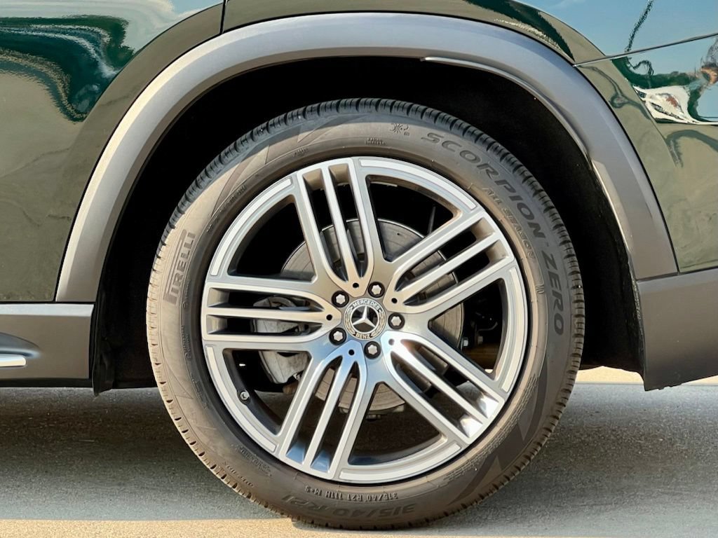 Certified 2025 Mercedes-Benz GLS 450 4MATIC image 15