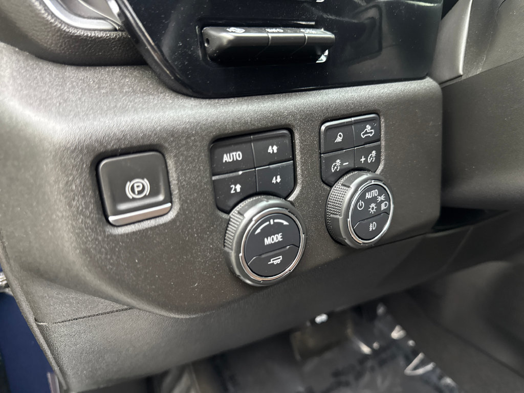 Used 2023 Chevrolet Silverado 1500 High Country w/ Technology Package AWD/4WD image 58
