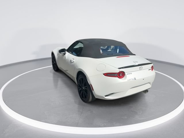 New 2026 MAZDA MX-5 Miata Club w/ Interior Package RWD image 6