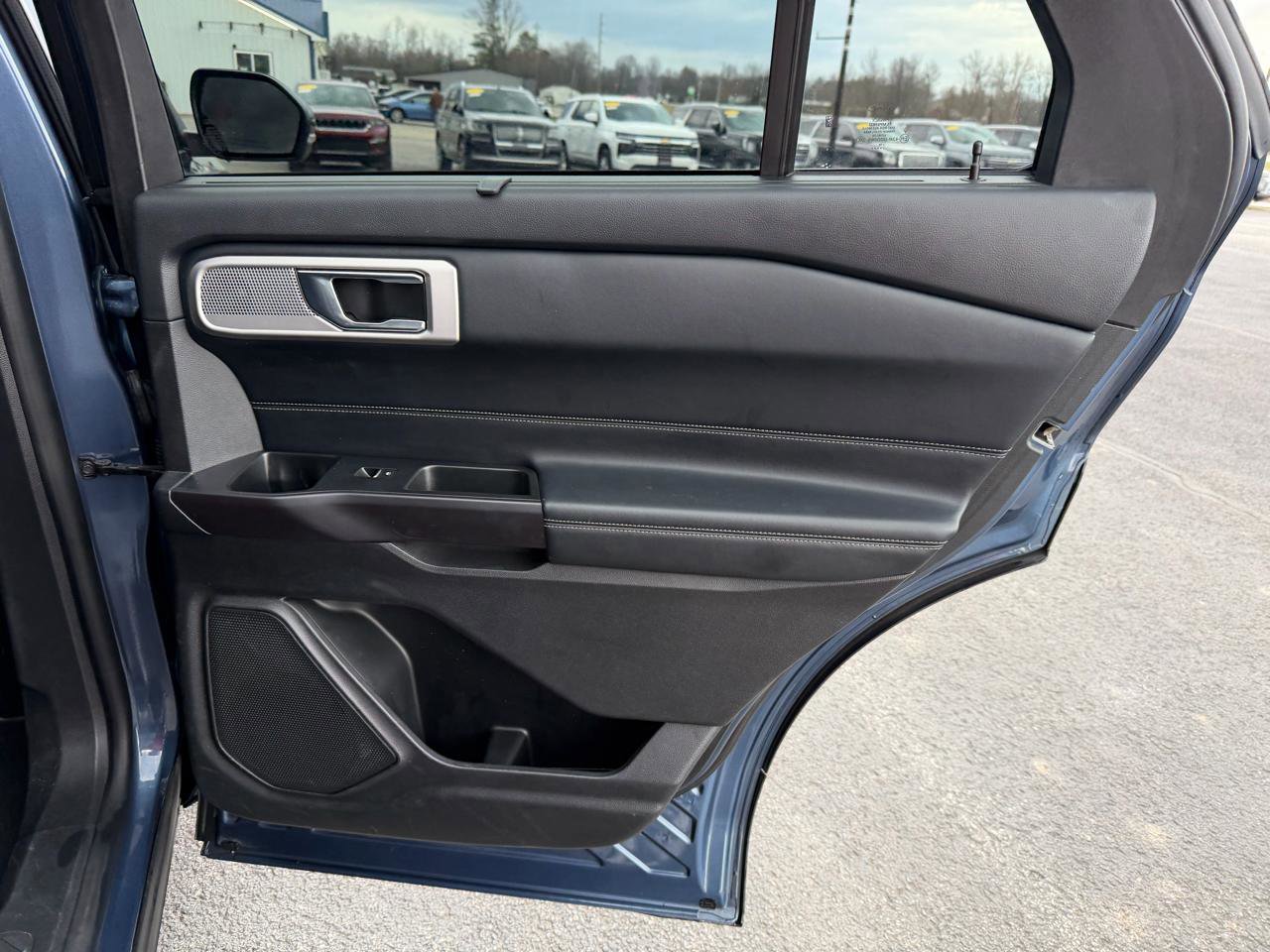 Used 2020 Ford Explorer Limited image 22