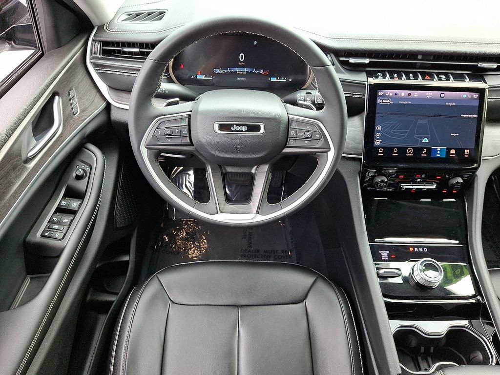 Certified 2023 Jeep Grand Cherokee Limited AWD/4WD image 12