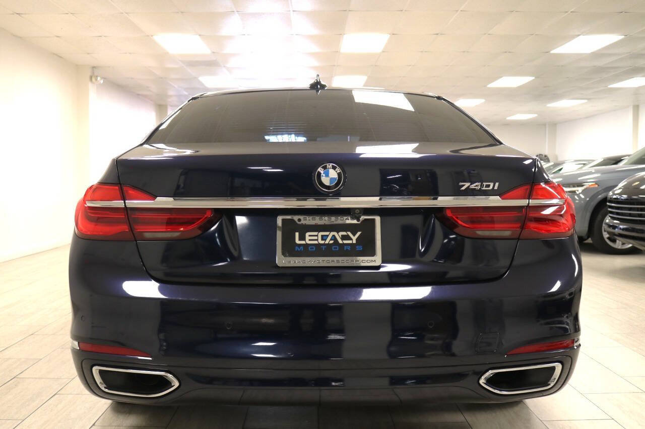 Used 2016 BMW 740i RWD image 7