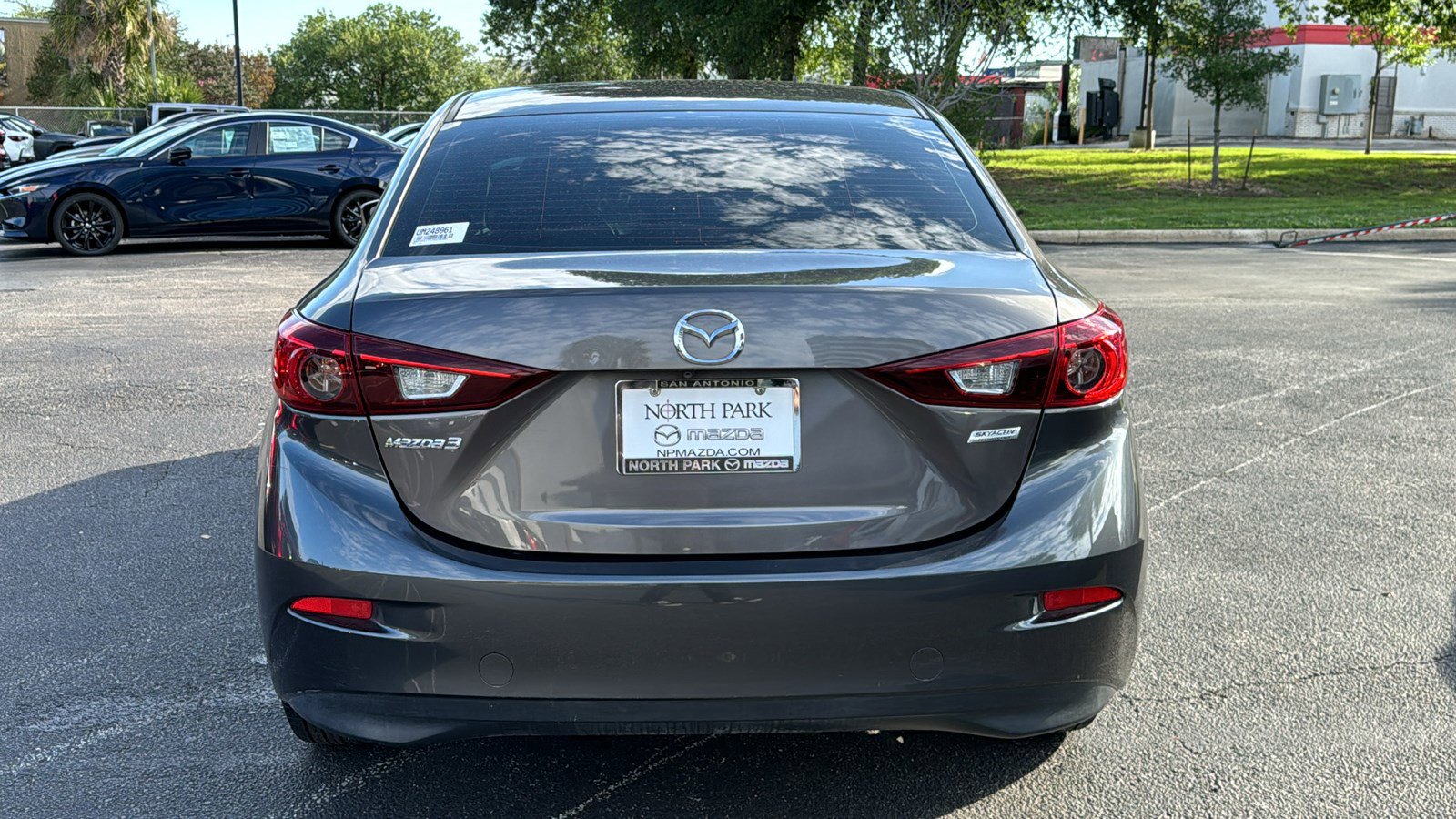 Used 2018 MAZDA MAZDA3 Sport w/ Preferred Equipment Package FWD image 7
