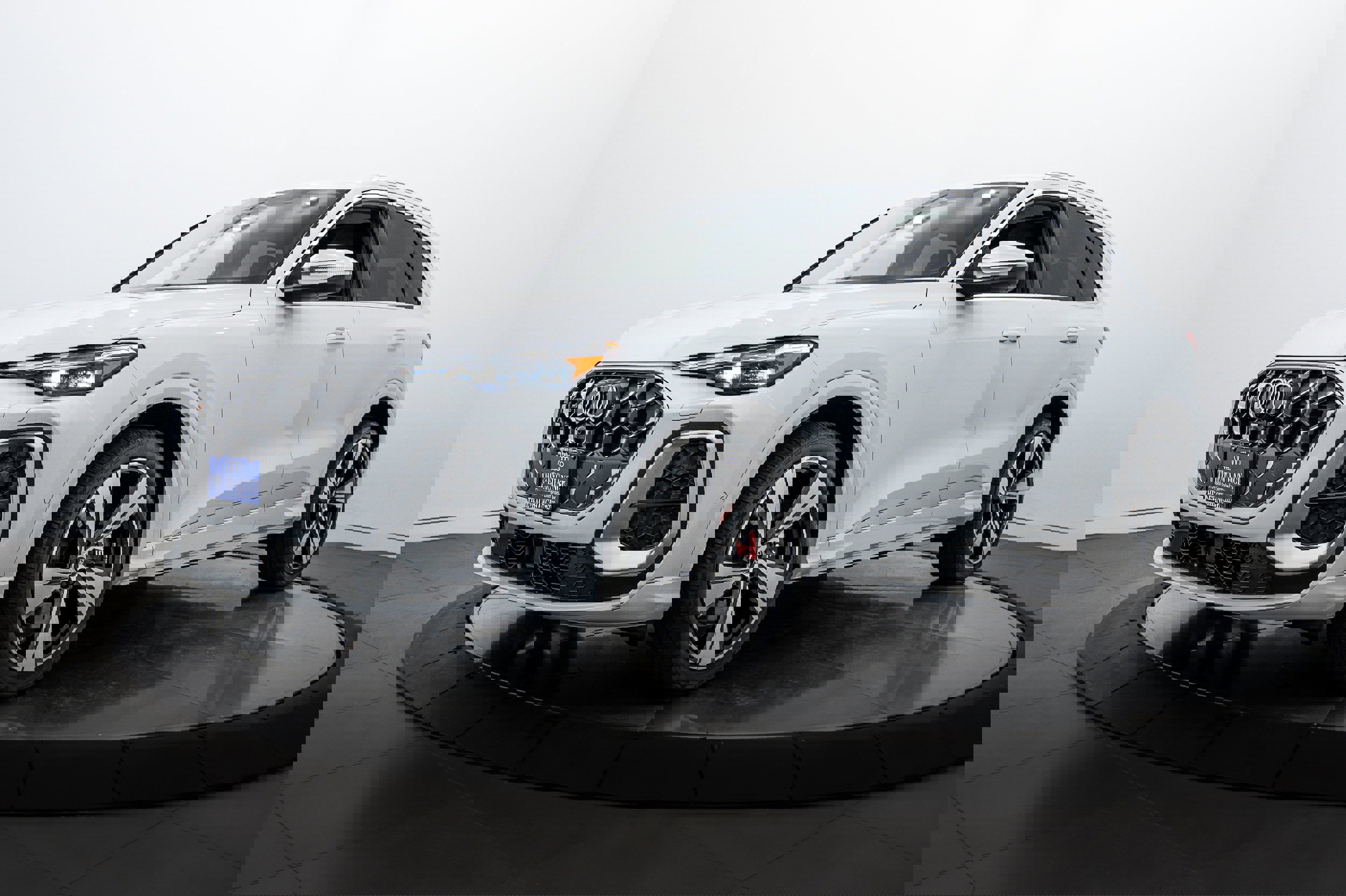 New 2025 Audi SQ5 Premium Plus image 7