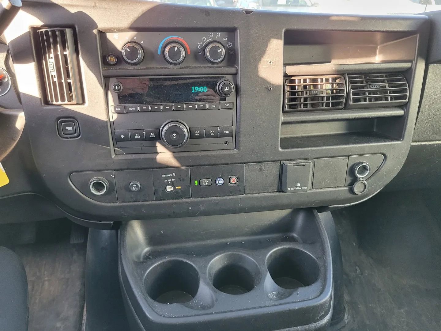 Used 2020 Chevrolet Express 3500 LS RWD image 10
