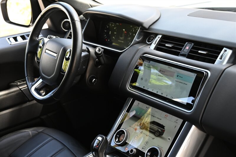 Used 2020 Land Rover Range Rover Sport SE AWD/4WD image 27