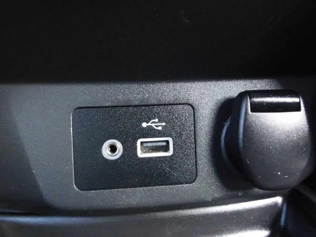 Used 2018 Nissan Rogue S AWD/4WD image 20