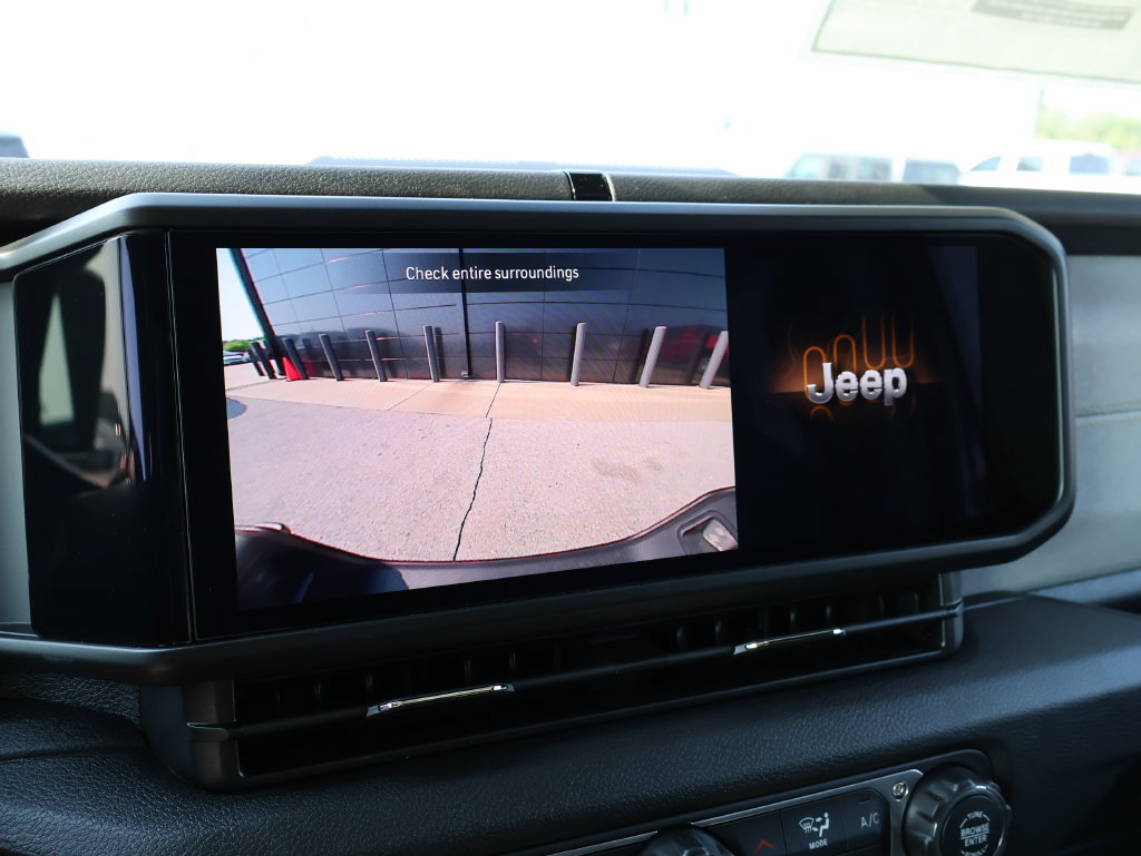 New 2026 Jeep Gladiator Sport AWD/4WD image 32